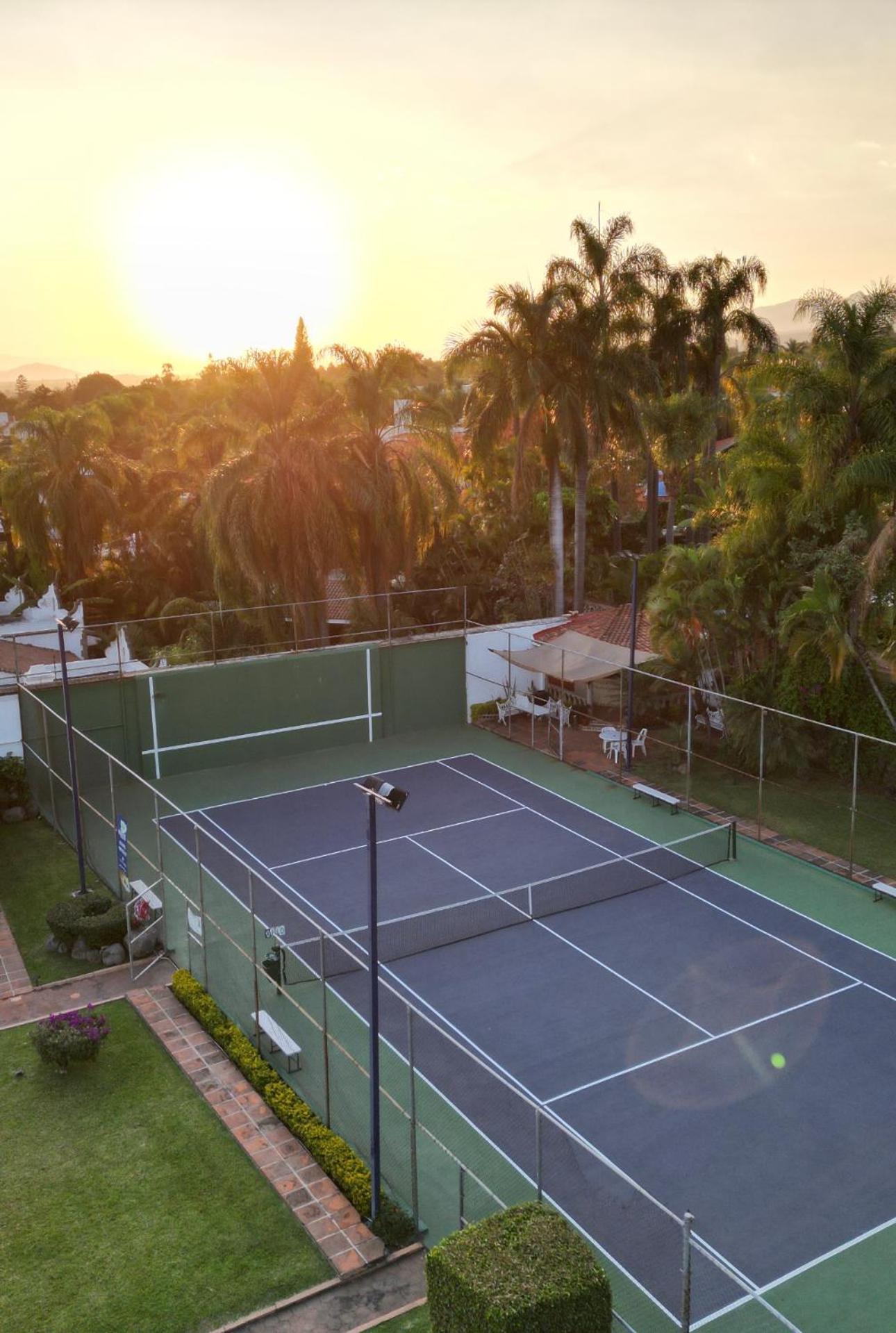 Bed & Tennis - Vista Hermosa เควนาวากา ภายนอก รูปภาพ